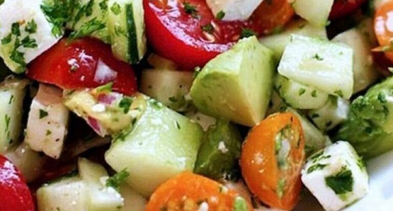 This delicious salad empties the stomach and cleanses the body (recipe)