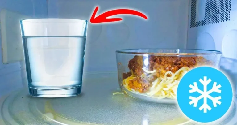 How to defrost food in the microwave with the glass of water trick?