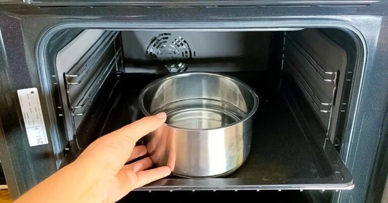 I fill the pan and put it in the oven. Dirt comes off the walls and grille on its own
