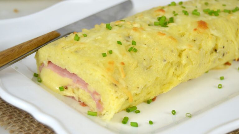 The Potato Roll with Cheese and Ham