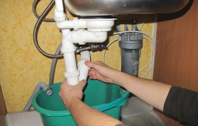 How did I clear a clogged drain in my sink? You need 1 cable to do this and it is assembled – I saved 50 euros on a repair