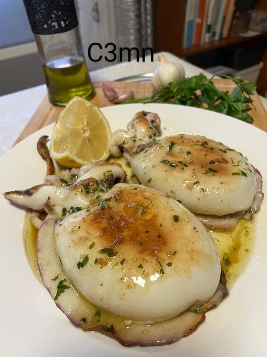 Grilled or pan-fried cuttlefish