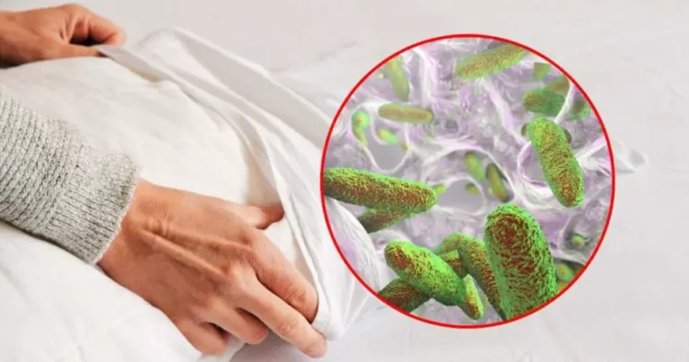 Pillowcases full of germs and bacteria: how often should you change them