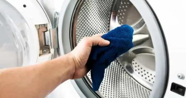 Do you want your clothes to smell good? It all depends on the cleanliness of your washing machine