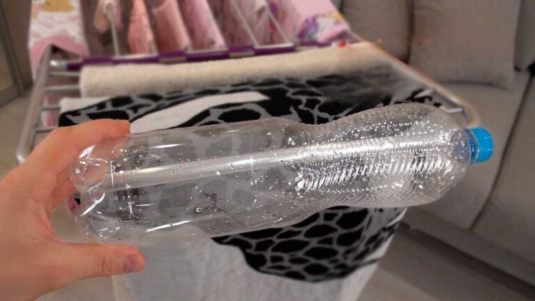 Hanging clothes, with the trick of the bottle, dry in a short time