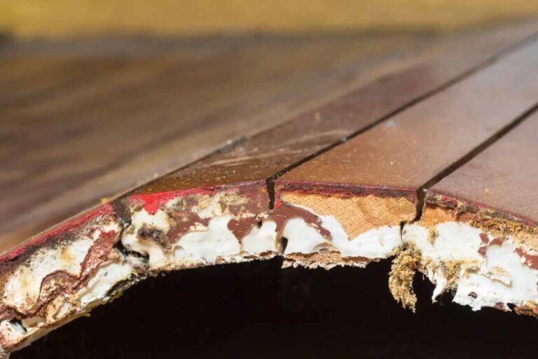 Swollen parquet, what to do if it lifts: the solution is simpler than you think