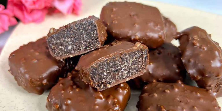 Oatmeal and nut bars: a delicious and healthy snack