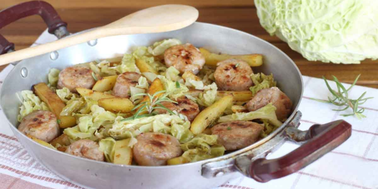 Pan-fried potatoes with cabbage and sausage: rich in flavor and appetizing