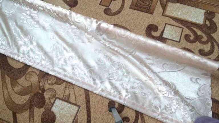 How to Sew a Roller Blind in a Simple and Economical Way: This is How Tailors Do It